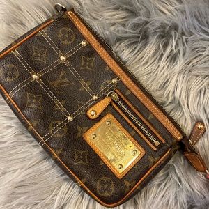 Pochette Accessories ✨